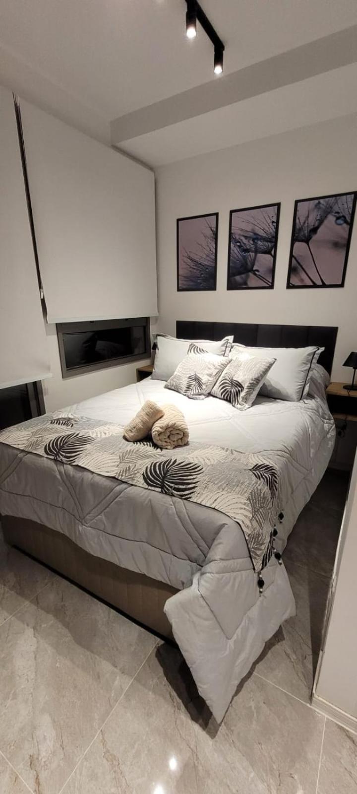 Apartamento De 25 Metros Do Lado Metro Linha 5 Lilas